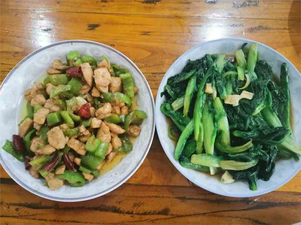 好吃不过家常菜 青椒鸡块&清炒油麦菜